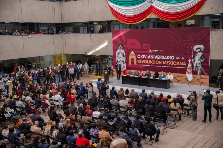 Realizan Ceremonia Y Desfile Por Aniversario De La Revoluci N Mexicana