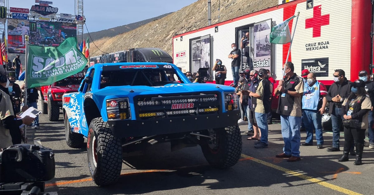 Inaugura Mario Escobedo la edición 53 de la Baja 1000 en Ensenada