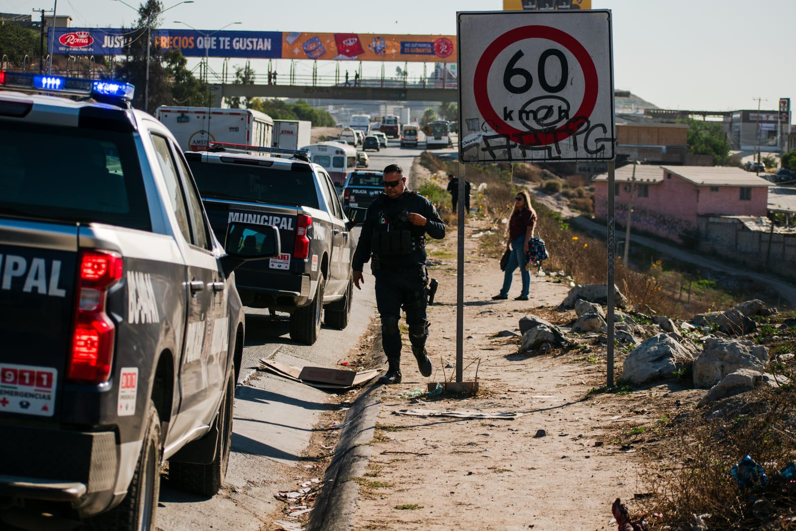 Luis Bautista / Border Zoom