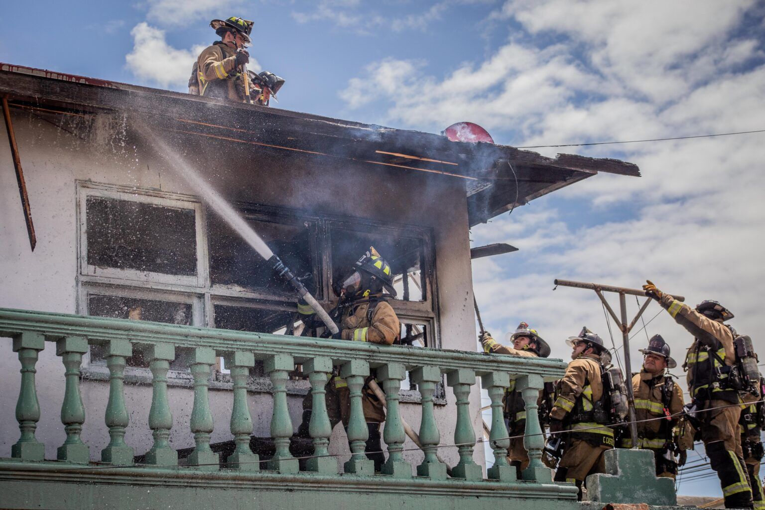 Se incendia una casa de dos pisos en la colonia Altamira TJNoticias ...