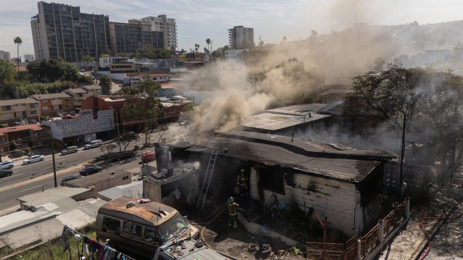 Incendio consume vivienda en la colonia Juárez TJNoticias | Noticias de ...